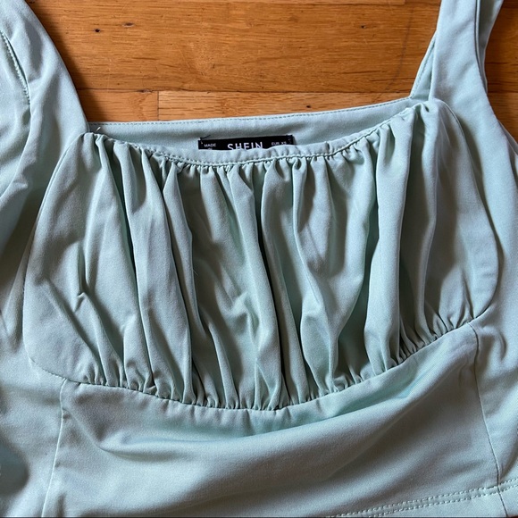 Ruched tank top - Picture 2 of 3